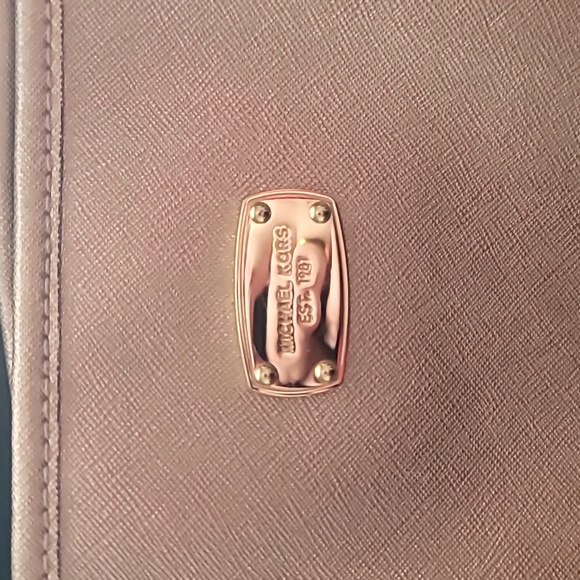 Michael Kors gold leather tote - Picture 2 of 4